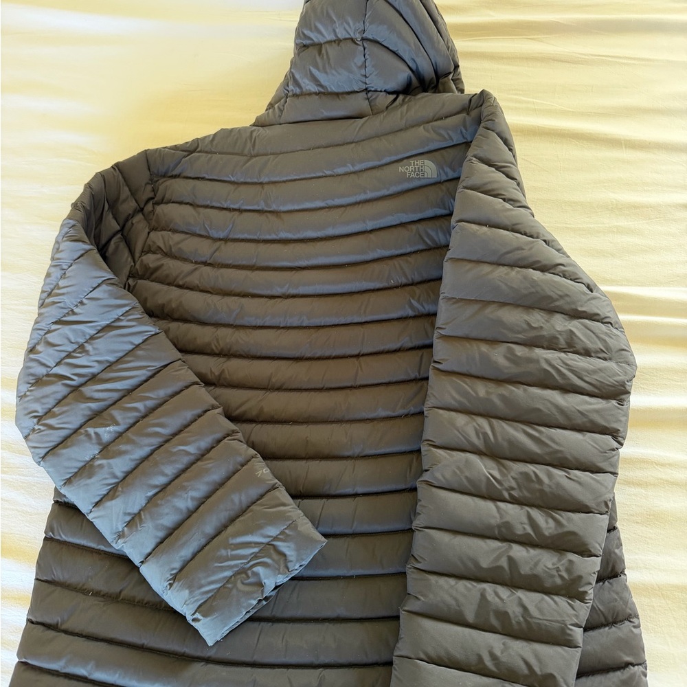 The North Face Charcoal Quilted Jacket - Picture 4 of 4